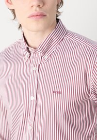 BOSS ROAN - Camisa - dark red