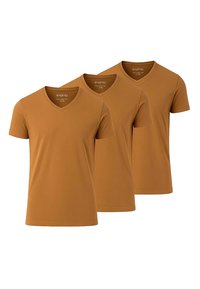 Tre kortærmede v-hals t-shirts lavet af blødt, let materiale i en varm amberfarve. Glat tekstur uden synlige mønstre.