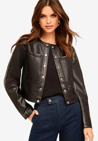 Lipsy COLLARLESS PLAIT POCKET - REGULAR FIT - Giacca in similpelle - black