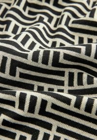 Next CUBAN COLLAR PATTERN-REGULAR FIT - Polotričko - black white