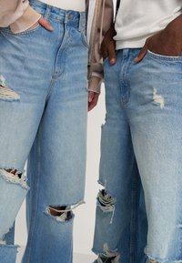 YOURTURN by Zalando UNISEX - Loose Jeans - light blue denim