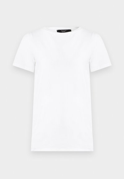 T-shirt blanc uni à manches courtes, col rond, coupe droite avec une petite étiquette noire à l'intérieur du col.