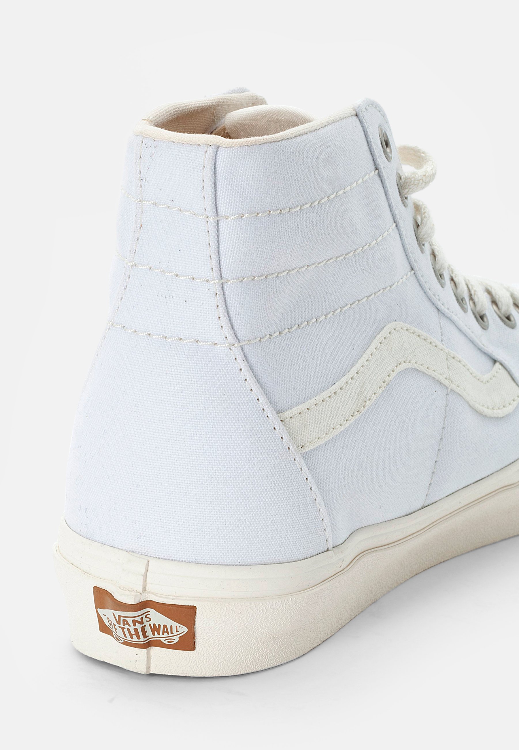 can you put sk8 hi vans in the washing machine