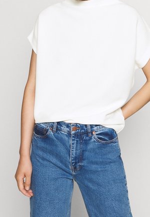 T-paita - white