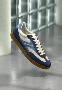 Δεν επιλέχθηκε, navy/off white