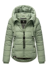 Svetlozelená puffer bunda s kapucňou, predným zipsom, dvoma bočnými vreckami a elastickými manžetami. Obsahuje čierny logo štítok a prešívaný dizajn.
