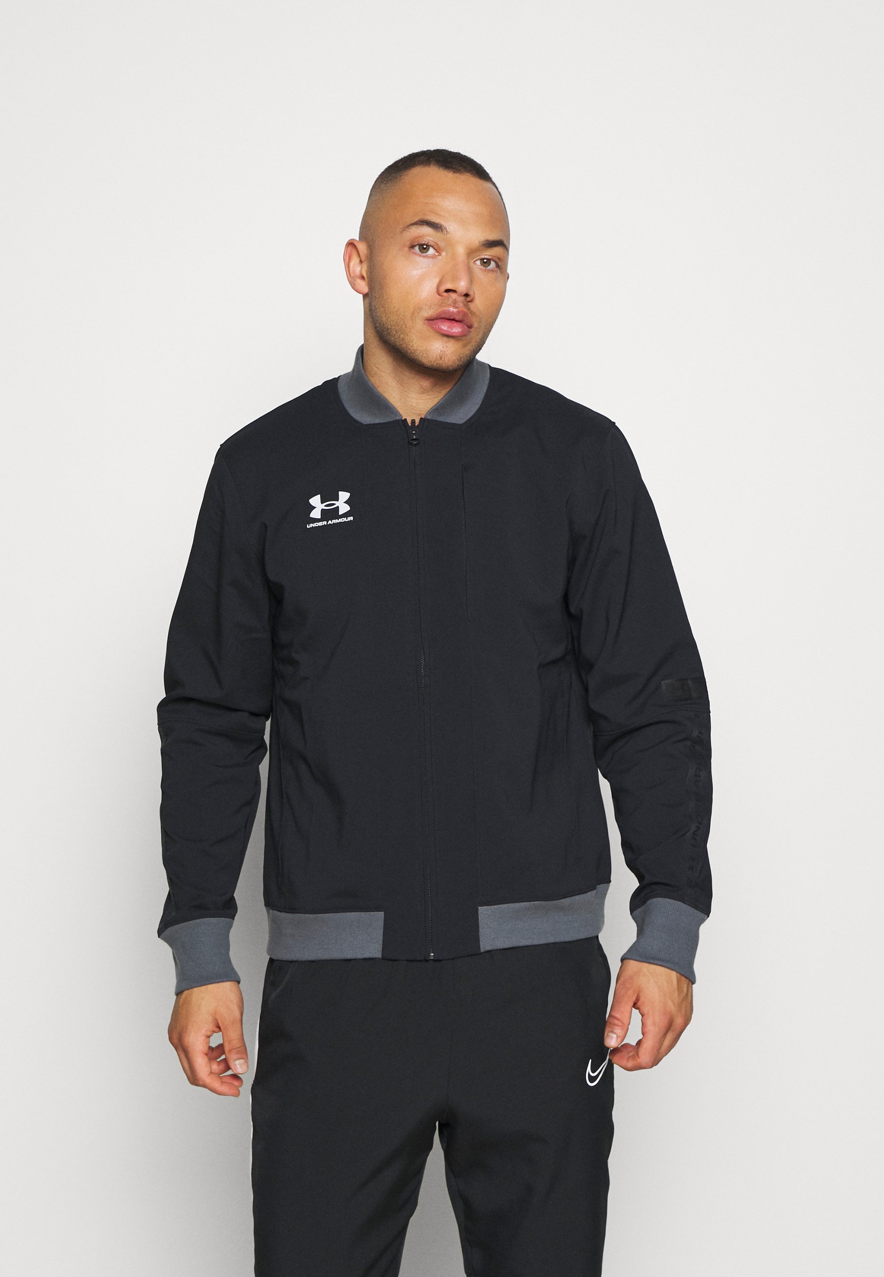 under armour accelerate jacket