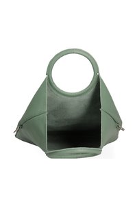Borsa a tracolla in pelle verde con manico superiore circolare, design aperto, esterno texturizzato e fodera interna liscia. Tasche per le chiavi visibili.