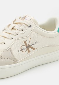 Calvin Klein Jeans CLASSIC CUPSOLE  - Tenisky - creamy white/bahama green