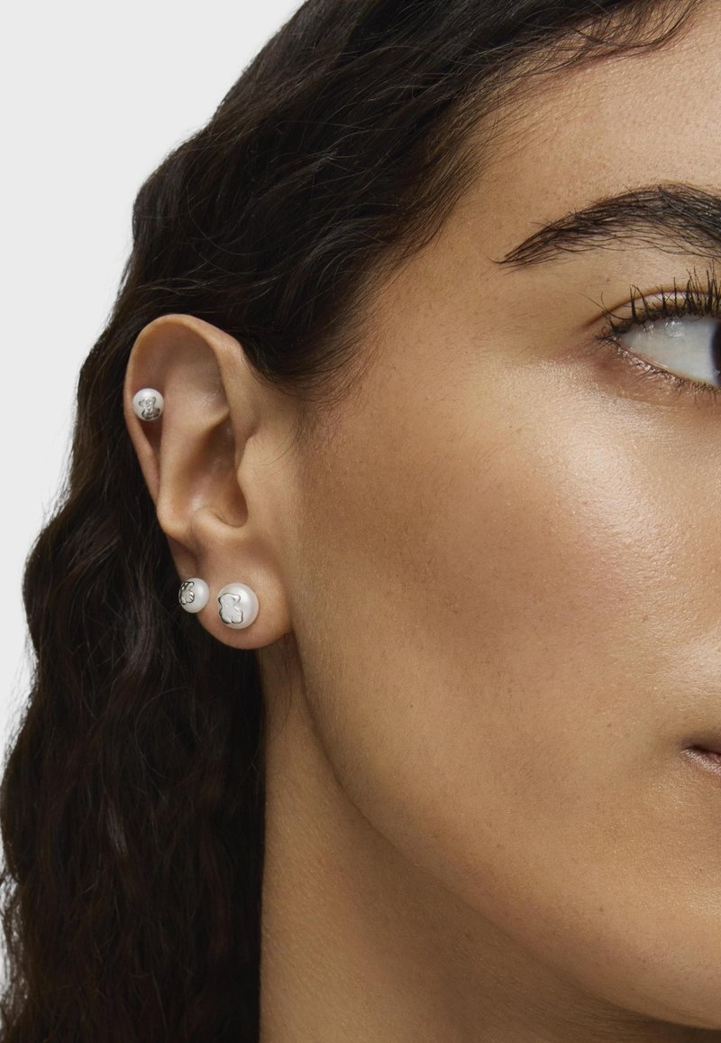 Orecchini a cerchio in argento e perle coltivate Icon Pearl