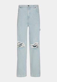 Jeans de denim azul claro con un corte relajado, que cuentan con dos grandes desgastes en las rodillas y piernas rectas. Con un hardware minimal y sin bolsillos visibles.