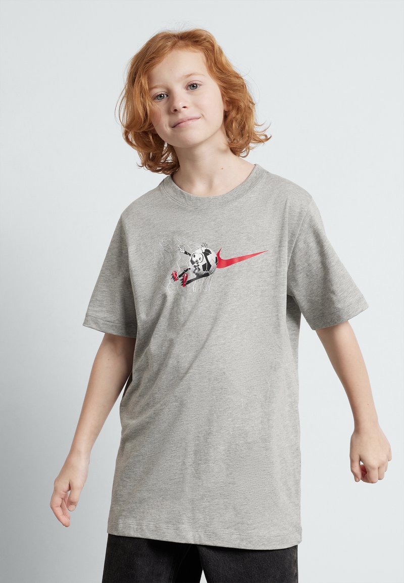 Nike Sportswear TEE SOCCER BALL UNISEX - T-Shirt print - dark grey ...