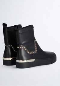 LIU JO Höga sneakers - black