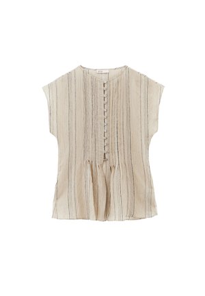 Blusa beige de manga corta con rayas verticales, cierre frontal de botones y detalles plisados debajo de los botones.