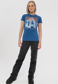 Paradiso Clothing PINK FLOYD APPLES AND ORANGES SKINNY - Print T-shirt - blue