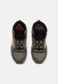Adidas Terrex AX4R UNISEX - Turistické topánky - olive strata/wonder beige/semi impact orange