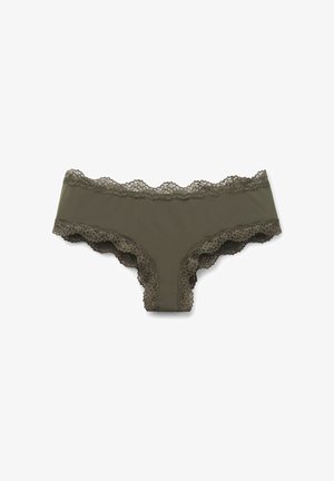 Olivově zelené kalhotky s krajkovou ozdobou podél pasu a nohavic, mají hladkou texturu a krajkový volánkový detail.
