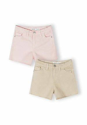 Dwie pary dziecięcych szortów dżinsowych, jedna jasnoróżowa, a druga beżowa, każda z przednimi kieszeniami i zapięciem na guziki.