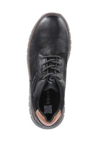 Scarpa di pelle nera con lacci grigi e dettagli marroni. Presenta una punta arrotondata e una suola testurizzata con un leggero contrasto.