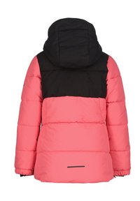 Lyserød og sort pufferjakke med hætte, der har et farveblok-design, quiltet tekstur og en sort streg i veste