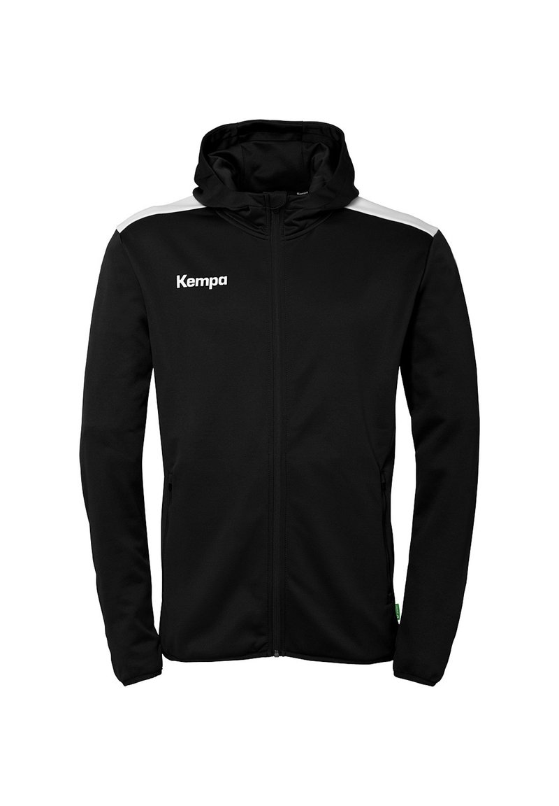Zwarte sportjack met capuchon, voorzien van een ritsluiting, witte schouderaccenten en een zichtbaar Kempa-logo aan de bovenkant van de linkerkant.