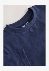 Selectat, navy santa train appliqué