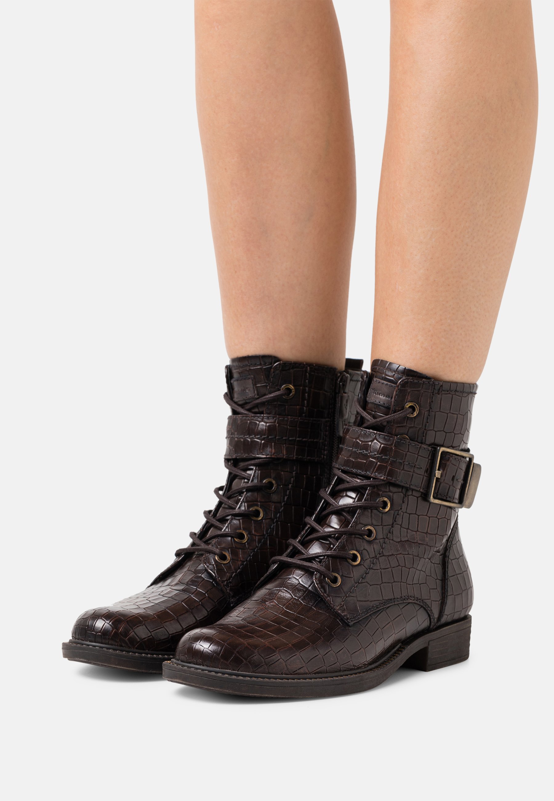 bottine lacet marron