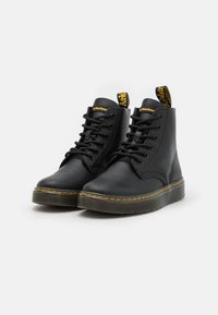 Dr. Martens Botines bajos - black
