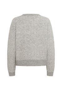 Lysegrå strikket sweater med et subtilt-chevron mønster, lange ærmer og ribbede manchetter og kant, vist fra ryggen.