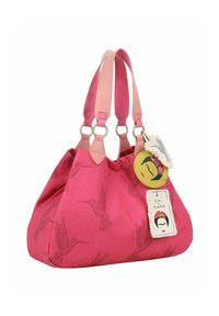 Roze canvas handtas met kolibriepatroon, dubbele zachte hengsels en decoratieve labels, waaronder een ronde hanger en een portretlabel.
