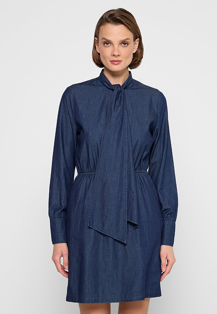 RIANI Jeansjurken donkerblauw RIANI Jeansjurken donkerblauw