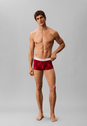 Calvin Klein Underwear, 3 PACK LOW RISE TRUNKS - ICON COTTON STRETCH - Боксерки - black argyle established red speakeasy