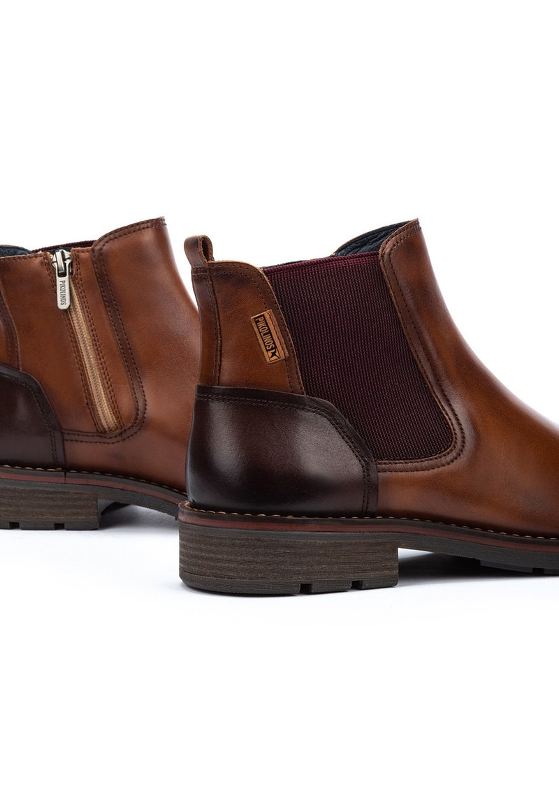 Pikolinos Stivaletti Uomo In Pelle Marrone – Modello York – Comfort E Look Casual – Suola Flessibile
