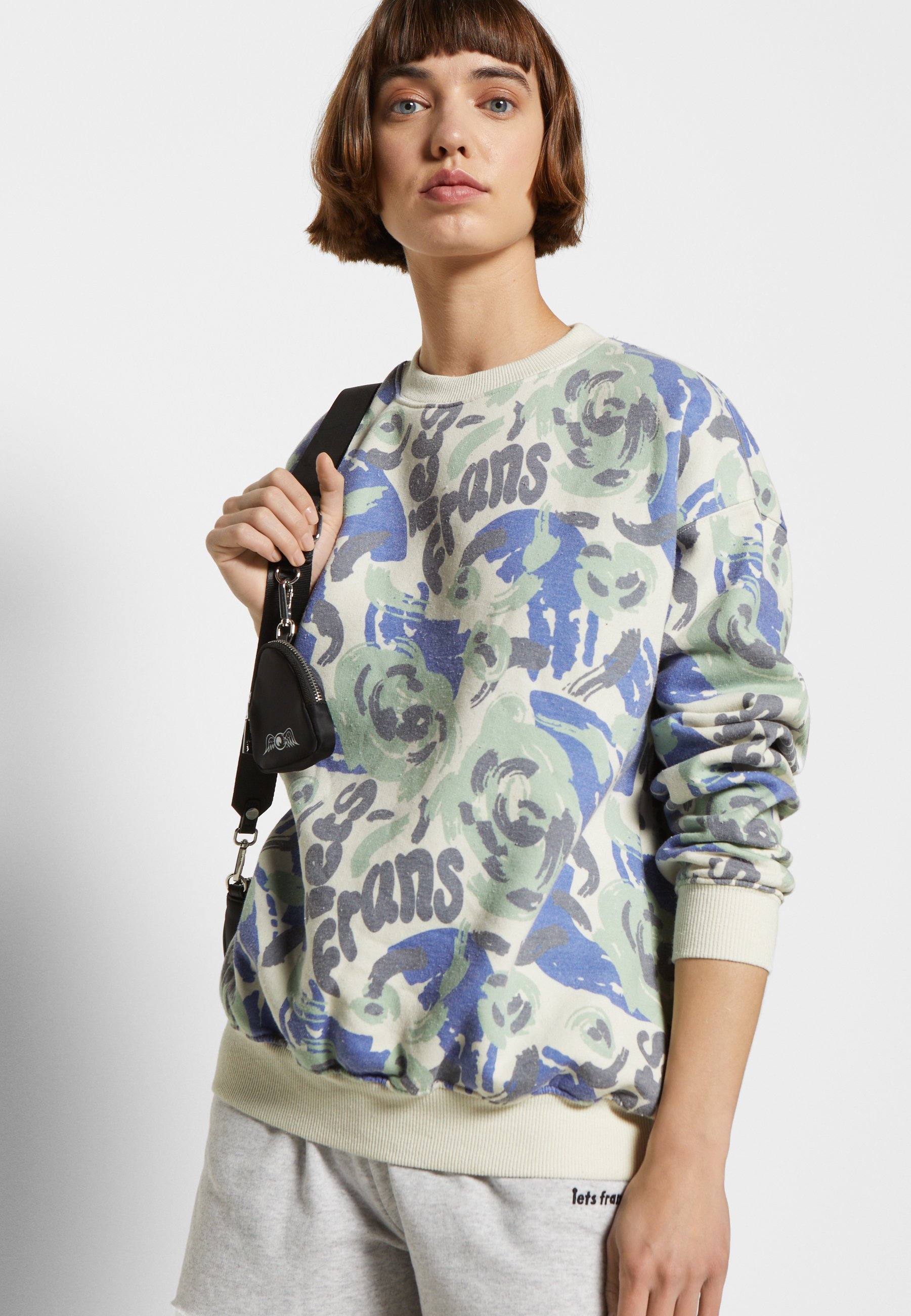 iets frans FLORAL CREW NECK 