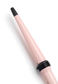 Fer à friser conique rose avec embout noir et bague réglable de contrôle de température sur fond blanc.
