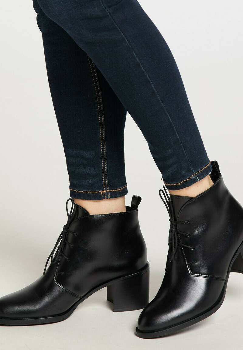 usha SCHUHE - Stivaletti stringati - schwarz