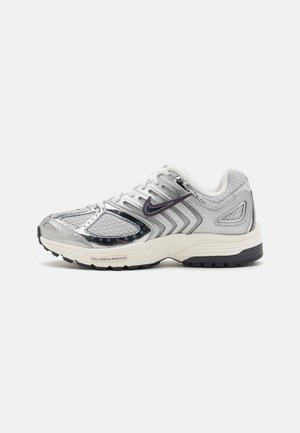 Nike Sportswear, Baskets basses - grey