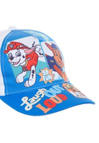 Gorra de béisbol azul con malla blanca en la parte posterior. Presenta coloridos personajes de dibujos animados y texto: "Ríe A CARCAJADAS" y "SÚPER DIVERTIDO". Material de algodón.