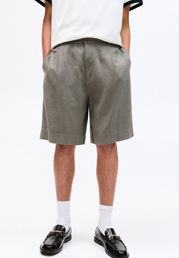 Shorts - khaki