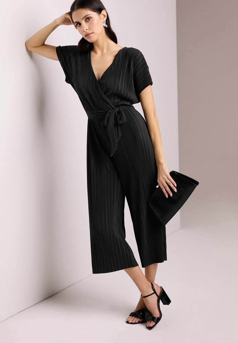 Next PLISSE SHORT SLEEVE WIDE LEG  - REGULAR FIT - Kombinezonas - black