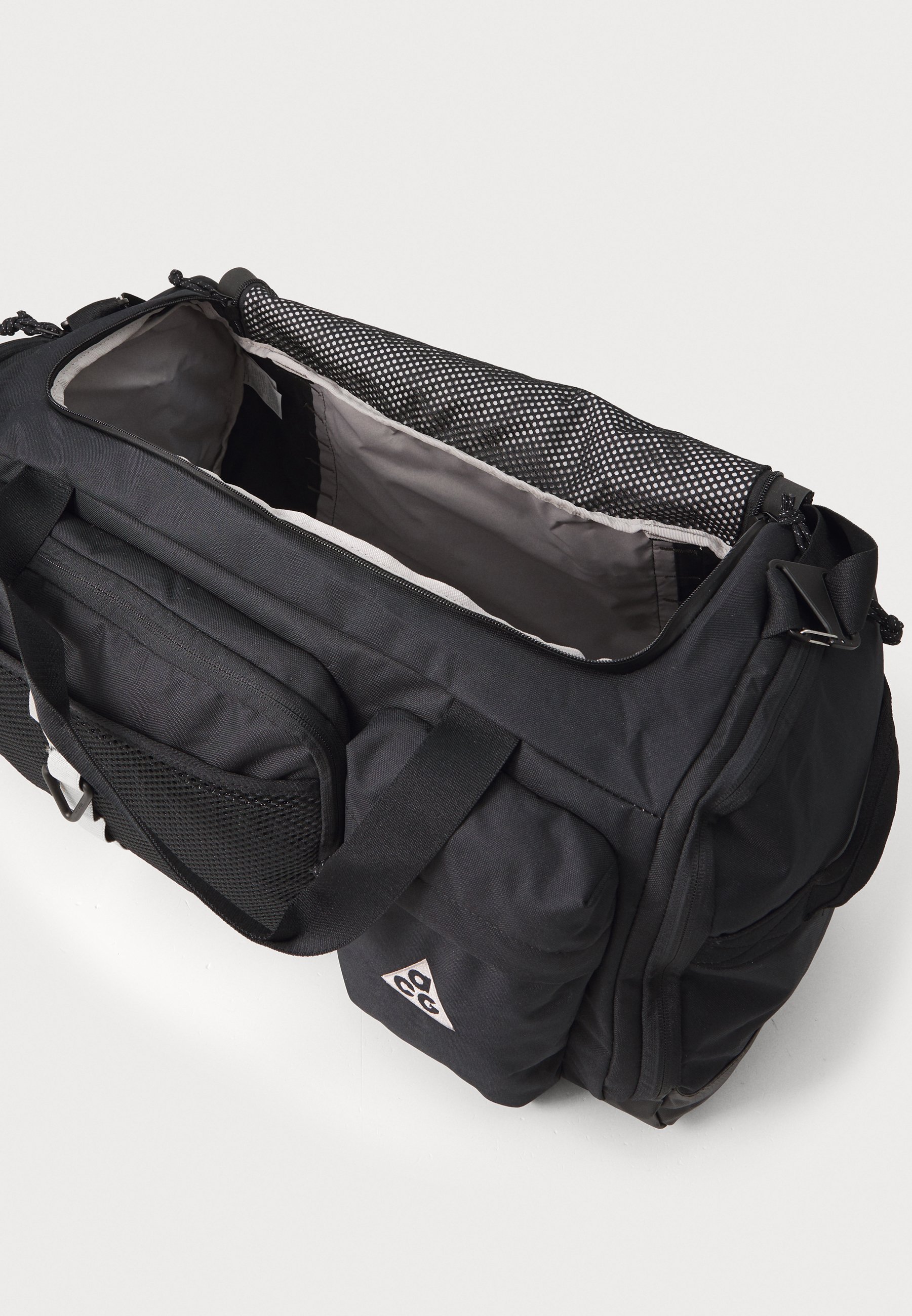 nike acg duffel