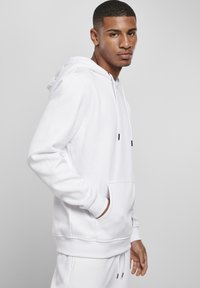 Starter ESSENTIAL - Kapucni - white