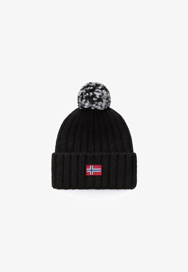 Bonnet en tricot côtelé noir avec pompon gris et noir, présentant un revers plié et un petit patch drapeau norvégien à l'avant.