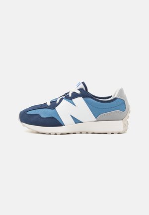 327 - Joggesko - navy