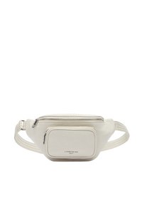 Riñonera de cuero blanca con una textura suave, que cuenta con un compartimento principal con cremallera y un bolsillo frontal, ambos asegurados con herrajes plateados.