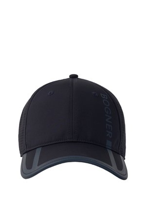 Schwarze Sportkappe mit Belüftungslöchern, gebogenem Schirm und senkrecht gedrucktem "BOGNER"-Logo auf dem rechten Vorderpaneel.