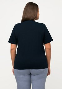 Ulla Popken T-shirts print - black