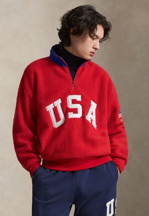 RELAXED FIT FLAG FLEECE PULLOVER UNISEX - Fleecegenser - red