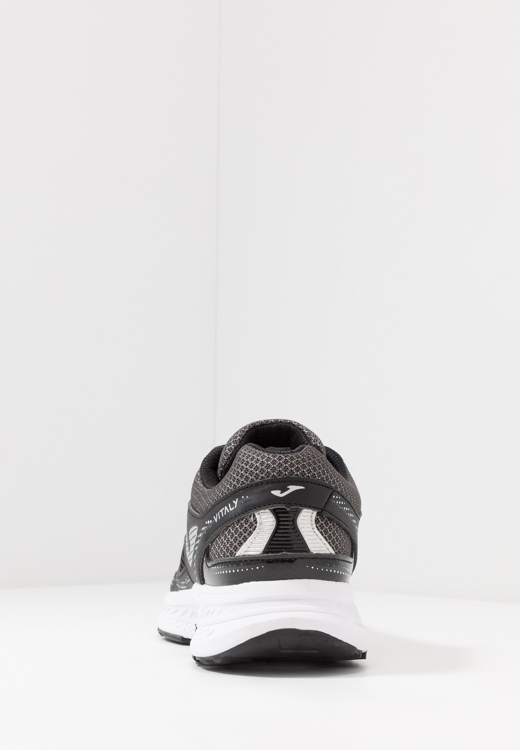 Joma VITALY Nøytrale løpesko blackwhite Zalando.no Joma VITALY Nøytrale løpesko blackwhite Zalando.no
