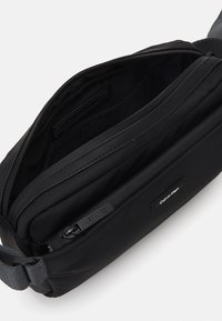 Calvin Klein ESSENTIAL WAISTBAG - Jostas soma - black